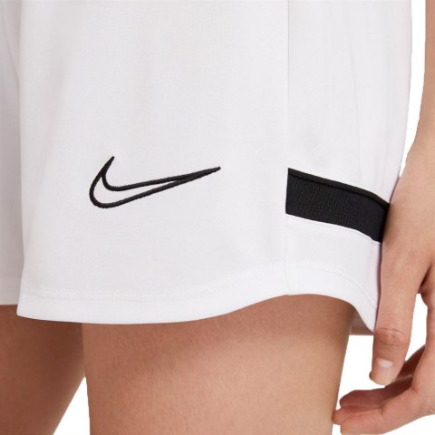 Spodenki damskie Nike Dri-FIT Academy białe CV2649 100 Spodenki damskie Nike Dri-FIT Academy białe CV2649 100