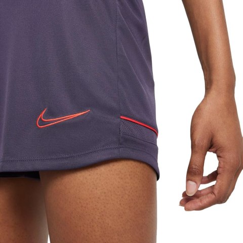 Spodenki damskie Nike Dri-FIT Academy fioletowe CV2649 573 Spodenki damskie Nike Dri-FIT Academy fioletowe CV2649 573