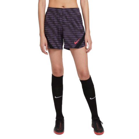 Spodenki damskie Nike Dri-FIT Strike fioletowe CW6095 012 Spodenki damskie Nike Dri-FIT Strike fioletowe CW6095 012