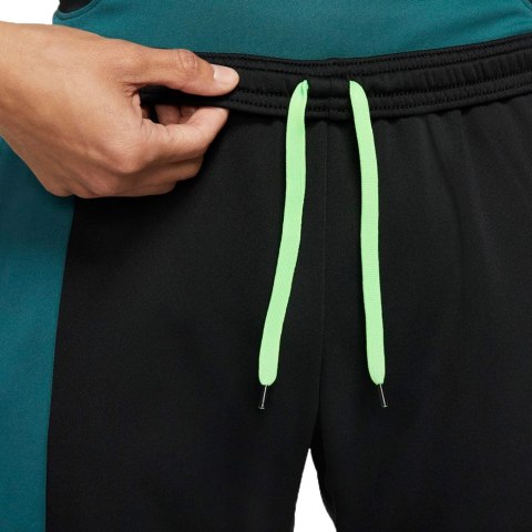 Spodnie męskie Nike Dri-FIT Academy czarno-zielone CT2491 015 Spodnie męskie Nike Dri-FIT Academy czarno-zielone CT2491 015