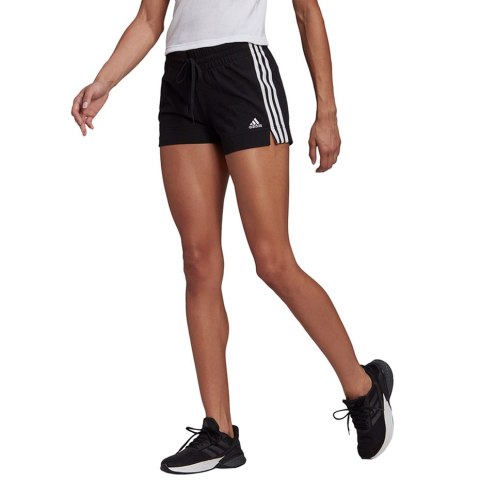 Spodenki damskie adidas Essentials Slim Shorts czarno-białe GM5523 Spodenki damskie adidas Essentials Slim Shorts czarno-białe GM5523