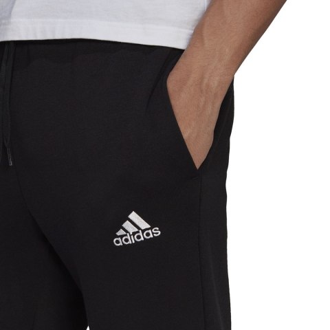 Spodnie męskie adidas Essentials Tapered Cuff Pants czarne GK9268 Spodnie męskie adidas Essentials Tapered Cuff Pants czarne GK9268