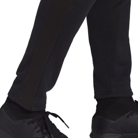 Spodnie męskie adidas Tiro 21 Sweat Pants czarne GM7336 Spodnie męskie adidas Tiro 21 Sweat Pants czarne GM7336