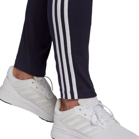 Spodnie męskie adidas Essentials Single granatowe GK8997 Spodnie męskie adidas Essentials Single granatowe GK8997