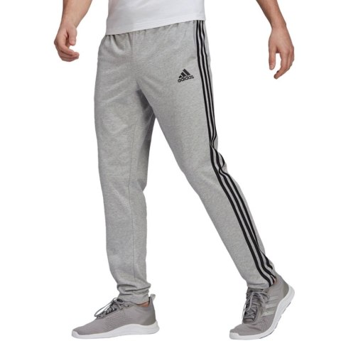 Spodnie męskie adidas Essentials Single szare GK8998 Spodnie męskie adidas Essentials Single szare GK8998