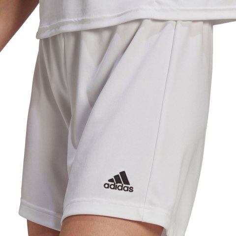 Spodenki damskie adidas Entrada 22 białe HI0001 Spodenki damskie adidas Entrada 22 białe HI0001