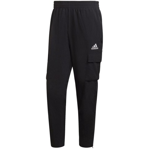Spodnie męskie adidas Essentials Small Logo Woven Cargo 7/8 Pants HE1859 Spodnie męskie adidas Essentials Small Logo Woven Cargo 7/8 Pants HE1859