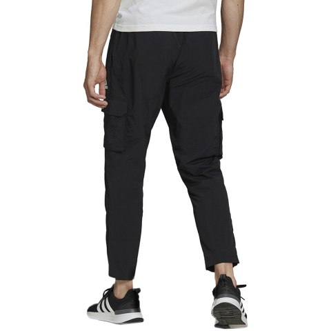 Spodnie męskie adidas Essentials Small Logo Woven Cargo 7/8 Pants HE1859 Spodnie męskie adidas Essentials Small Logo Woven Cargo 7/8 Pants HE1859