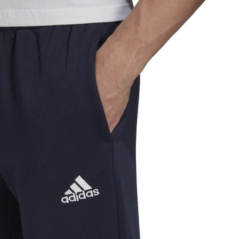 Spodnie męskie adidas Essentials Fleece Regular Tapered granatowe HL2231 Spodnie męskie adidas Essentials Fleece Regular Tapered granatowe HL2231