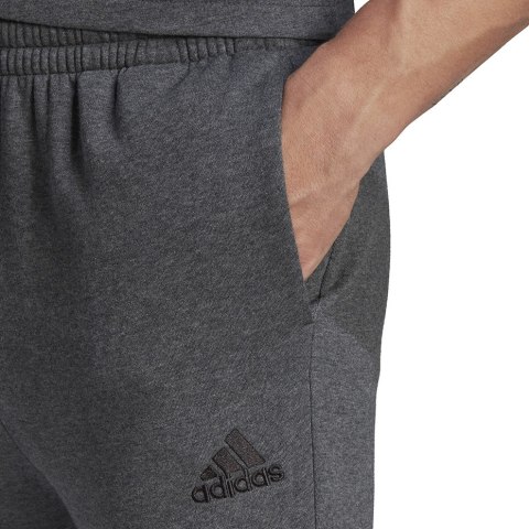 Spodnie męskie adidas Essentials Fleece Regular Tapered szare HL2243 Spodnie męskie adidas Essentials Fleece Regular Tapered szare HL2243