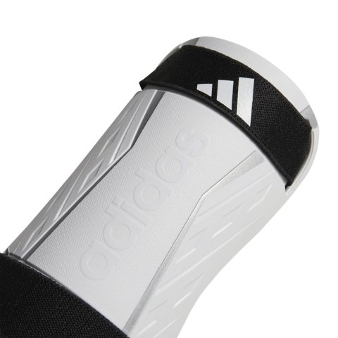 Ochraniacze piłkarskie adidas Tiro Training SG biało-czarne HN5605 Ochraniacze piłkarskie adidas Tiro Training SG biało-czarne HN5605