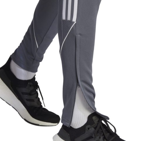 Spodnie męskie adidas Tiro 23 League szare IB8478 Spodnie męskie adidas Tiro 23 League szare IB8478
