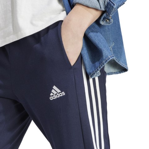 Spodnie męskie adidas Essentials Single Jersey Tapered Open Hem 3-Stripes granatowe IC0045 Spodnie męskie adidas Essentials Single Jersey Tapered Open Hem 3-Stripes granatowe IC0045