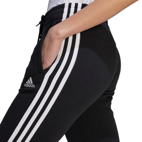 Spodnie damskie adidas Essentials 3-Stripes Fleece czarne HZ5753 Spodnie damskie adidas Essentials 3-Stripes Fleece czarne HZ5753