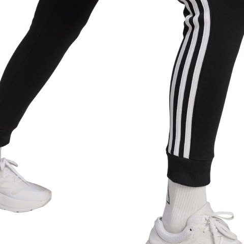 Spodnie damskie adidas Essentials 3-Stripes Fleece czarne HZ5753 Spodnie damskie adidas Essentials 3-Stripes Fleece czarne HZ5753