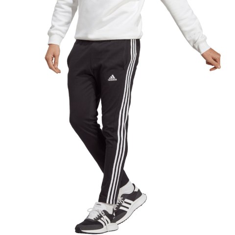 Spodnie męskie adidas Essentials Single Jersey Tapered Open Hem 3-Stripes czarne IC0044 Spodnie męskie adidas Essentials Single Jersey Tapered Open Hem 3-Stripes czarne IC0044