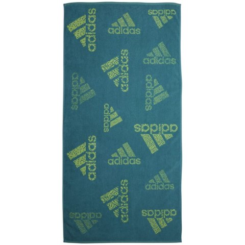 Ręcznik sportowy adidas Branded Must-Have Towel zielony IA7056 Ręcznik sportowy adidas Branded Must-Have Towel zielony IA7056