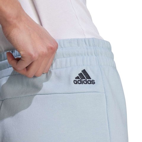 Spodenki damskie adidas Essentials Linear French Terry błękitne IL3355 Spodenki damskie adidas Essentials Linear French Terry błękitne IL3355