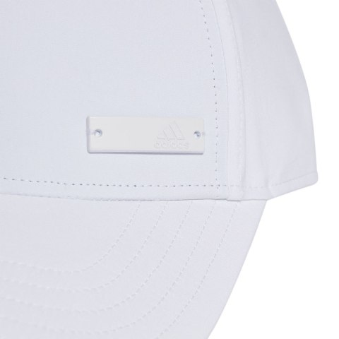 Czapka z daszkiem adidas Metal Badge Lightweight Baseball biała II3555 Czapka z daszkiem adidas Metal Badge Lightweight Baseball biała II3555