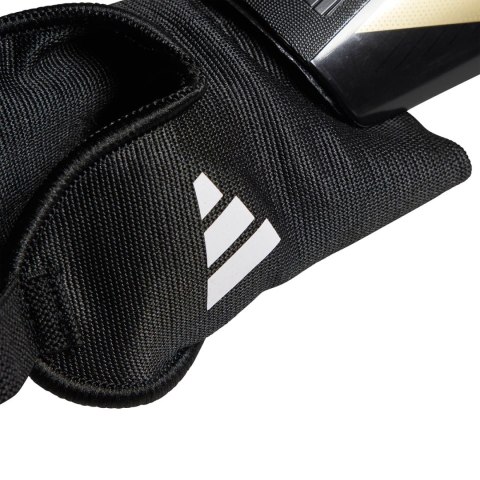 Ochraniacze piłkarskie adidas Tiro Match Club czarne IP3997 Ochraniacze piłkarskie adidas Tiro Match Club czarne IP3997