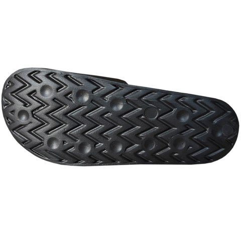 Klapki męskie Lee Cooper czarno-czerwone LCW-24-42-2484MC Klapki męskie Lee Cooper czarno-czerwone LCW-24-42-2484MC