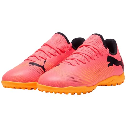 Buty piłkarskie dla dzieci Puma Future 7 Play TT 107737 03 Buty piłkarskie dla dzieci Puma Future 7 Play TT 107737 03