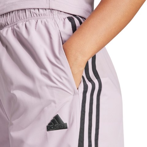 Spodnie damskie adidas Future Icons Three Stripes Woven różowe IS3655 Spodnie damskie adidas Future Icons Three Stripes Woven różowe IS3655