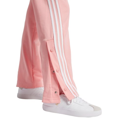 Spodnie damskie adidas Iconic Wrapping 3-Stripes Snap jasnoróżowe IX1119 Spodnie damskie adidas Iconic Wrapping 3-Stripes Snap jasnoróżowe IX1119