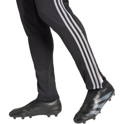 Spodnie męskie adidas Tiro 24 WInterized czarne IM9974 Spodnie męskie adidas Tiro 24 WInterized czarne IM9974