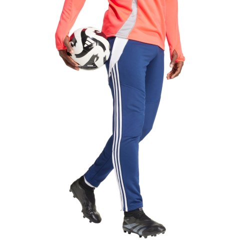 Spodnie męskie adidas Tiro 24 Winterized niebieskie IY0114 Spodnie męskie adidas Tiro 24 Winterized niebieskie IY0114