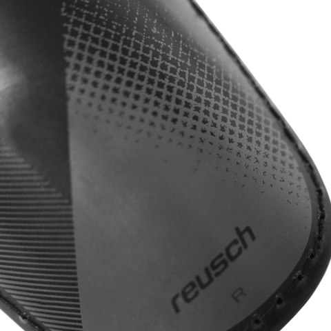 Ochraniacze piłkarskie Reusch Shin Guard Compact Lite czarne 5577047 7060 Ochraniacze piłkarskie Reusch Shin Guard Compact Lite czarne 5577047 7060