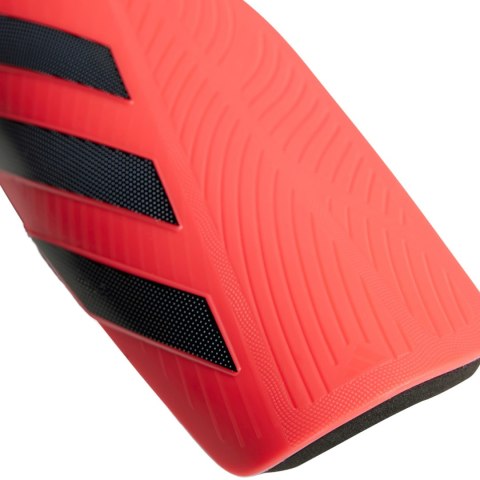 Ochraniacze piłkarskie adidas Tiro Club koralowe JM4203 Ochraniacze piłkarskie adidas Tiro Club koralowe JM4203