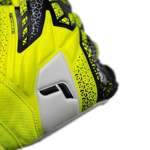 Rękawice bramkarskie Reusch Attrakt Grip żółto-czarne 5570815 2014 Rękawice bramkarskie Reusch Attrakt Grip żółto-czarne 5570815 2014