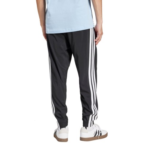 Spodnie męskie adidas Essentials 3-Stripes Woven czarne IM7841 Spodnie męskie adidas Essentials 3-Stripes Woven czarne IM7841