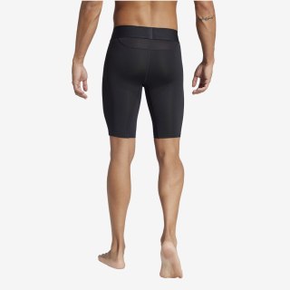 Spodenki adidas TechFit JP1477