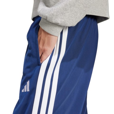 Spodnie męskie adidas 3-Stripes Tricot Regular Tapered granatowe JI8812 Spodnie męskie adidas 3-Stripes Tricot Regular Tapered granatowe JI8812