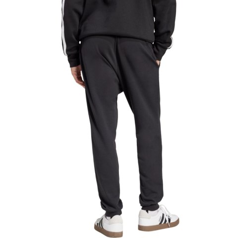 Spodnie męskie adidas Essentials Feel Cozy French Terry czarne JE3854 Spodnie męskie adidas Essentials Feel Cozy French Terry czarne JE3854