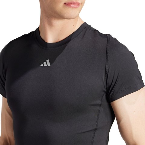 Koszulka męska adidas Techfit Aeroready Short Sleeve czarna IS7606 Koszulka męska adidas Techfit Aeroready Short Sleeve czarna IS7606