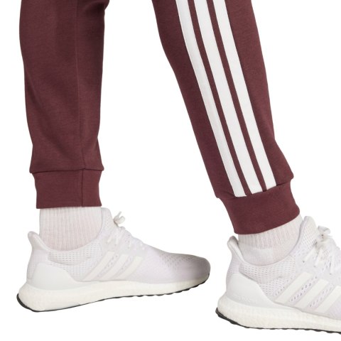 Spodnie męskie adidas Essentials 3-Stripes Fleece bordowe JD1853 Spodnie męskie adidas Essentials 3-Stripes Fleece bordowe JD1853