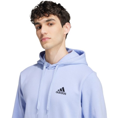 Bluza męska adidas Essentials Fleece Hoodie jasnoniebieska IZ4761 Bluza męska adidas Essentials Fleece Hoodie jasnoniebieska IZ4761