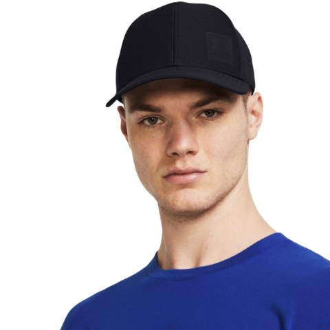 Czapka z daszkiem męska Under Armour Iso-chill Armourvent Strech Fit 1383438 002 Czapka z daszkiem męska Under Armour Iso-chill Armourvent Strech Fit 1383438 002