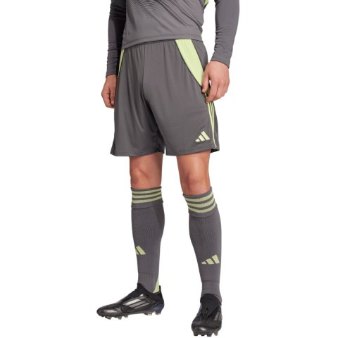 Spodenki męskie adidas Tiro 24 szaro-limonkowe JN1993 Spodenki męskie adidas Tiro 24 szaro-limonkowe JN1993