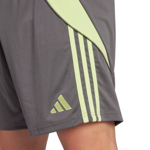 Spodenki męskie adidas Tiro 24 szaro-limonkowe JN1993 Spodenki męskie adidas Tiro 24 szaro-limonkowe JN1993