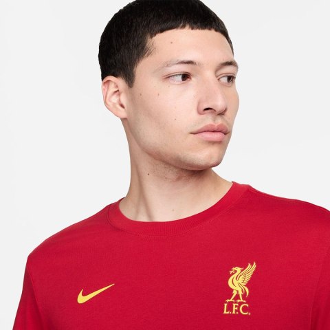 Koszulka Nike Liverpool FC Club Essentiale Tee FV9243-687 Koszulka Nike Liverpool FC Club Essentiale Tee FV9243-687