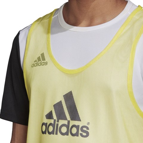 Znacznik adidas Trg BIB 14 żółty FI4189 Znacznik adidas Trg BIB 14 żółty FI4189