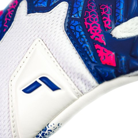 Rękawice bramkarskie Reusch Attrakt RE: Grip NC Junior biało-niebieskie 5572535 4310 Rękawice bramkarskie Reusch Attrakt RE: Grip NC Junior biało-niebieskie 5572535 4310