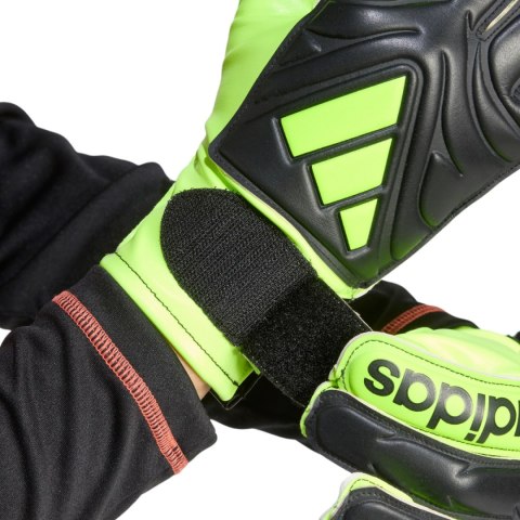 Rękawice bramkarskie dla dzieci adidas Copa Club czarno-limonkowe JN5341 Rękawice bramkarskie dla dzieci adidas Copa Club czarno-limonkowe JN5341