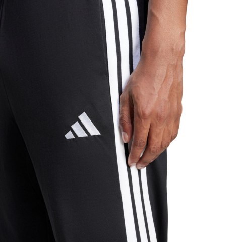 Spodnie męskie adidas Essentials 3-Stripes Single Jersey czarne JE6430 Spodnie męskie adidas Essentials 3-Stripes Single Jersey czarne JE6430