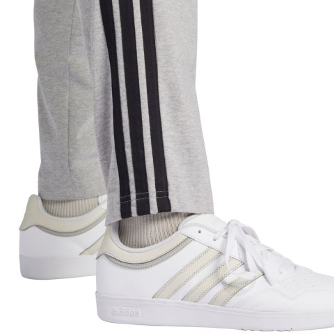 Spodnie męskie adidas Essentials 3-Stripes Single Jersey szare JE6428 Spodnie męskie adidas Essentials 3-Stripes Single Jersey szare JE6428