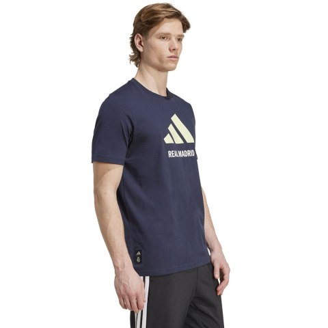 Koszulka adidas Real Madryt 24/25 Seasonal Graphic Tee JX1130 Koszulka adidas Real Madryt 24/25 Seasonal Graphic Tee JX1130